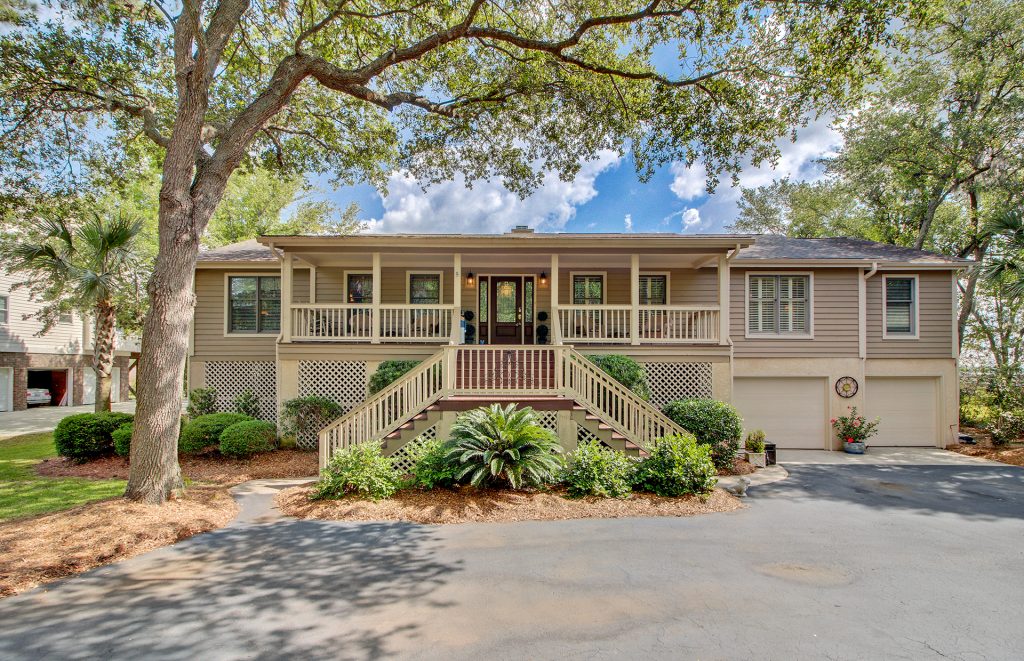 Headquarters Plantation Gated Community 6.7 miles south of Charleston